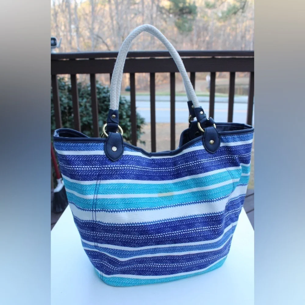 NWT Tommy Hilfiger tote bag